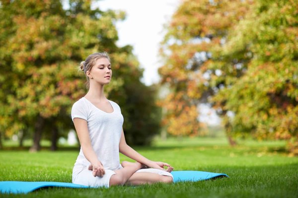 Revitalisez votre corps et votre esprit : découvrez les bienfaits du yoga sur la santé mentale