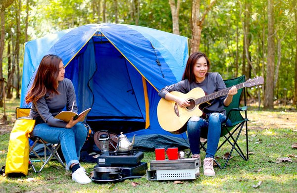 Est-il possible de faire du camping sauvage dans les Alpes de Haute Provence ?